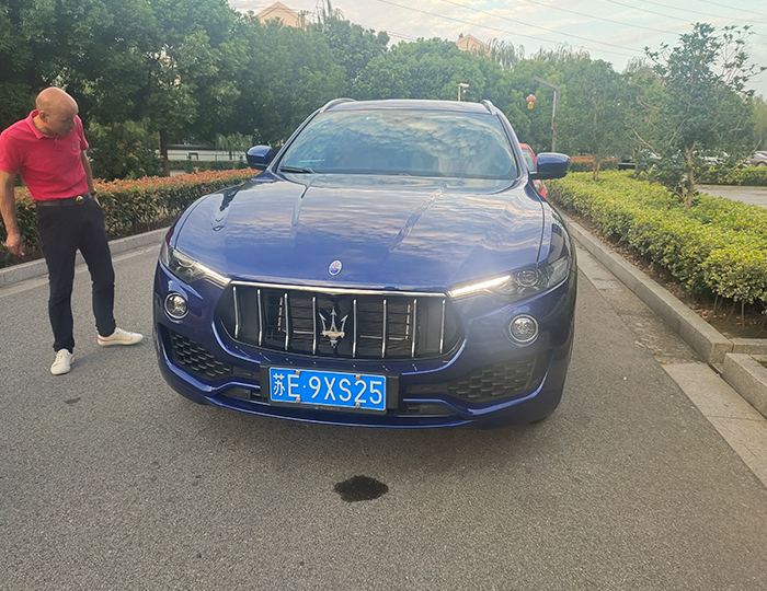 商務車
