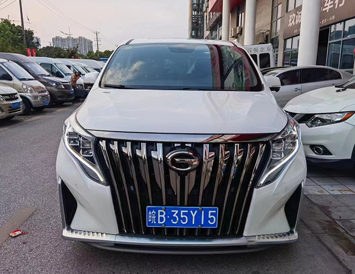 商務車